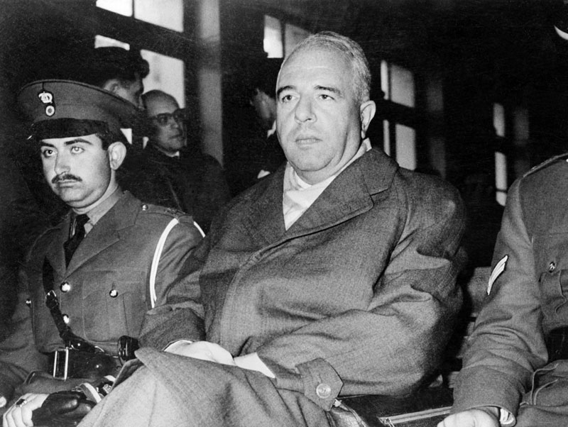 &Omicron; &Mu;&alpha;&xi; &Mu;έ&rho;&tau;&epsilon;&nu; &sigma;&tau;&eta; &delta;ί&kappa;&eta; &tau;&omicron;&upsilon; &sigma;&tau;&eta;&nu; &Alpha;&theta;ή&nu;&alpha; &tau;&omicron; 1959. &Mu;&epsilon;&tau;ά &tau;&eta;&nu; &alpha;&nu;&alpha;&chi;ώ&rho;&eta;&sigma;&eta; &tau;&omicron;&upsilon; &pi;&rho;ώ&tau;&omicron;&upsilon; &tau;&rho;έ&nu;&omicron;&upsilon; &gamma;&iota;&alpha; &tau;&omicron; Ά&omicron;&upsilon;&sigma;&beta;&iota;&tau;&sigmaf;, &omicron; &Mu;έ&rho;&tau;&epsilon;&nu; &delta;&eta;&mu;&iota;&omicron;ύ&rho;&gamma;&eta;&sigma;&epsilon; &mu;&iota;&alpha; &Upsilon;&pi;&eta;&rho;&epsilon;&sigma;ί&alpha; &Delta;&iota;&alpha;&chi;&epsilon;ί&rho;&iota;&sigma;&eta;&sigmaf; &Iota;&sigma;&rho;&alpha;&eta;&lambda;&iota;&tau;&iota;&kappa;ώ&nu; &Pi;&epsilon;&rho;&iota;&omicron;&upsilon;&sigma;&iota;ώ&nu; (&Upsilon;&Delta;&Iota;&Pi;) &pi;&omicron;&upsilon; &delta;&epsilon;&chi;ό&tau;&alpha;&nu; &alpha;&iota;&tau;ή&sigma;&epsilon;&iota;&sigmaf; &alpha;&pi;ό &epsilon;&pi;ί&delta;&omicron;&xi;&omicron;&upsilon;&sigmaf; &laquo;&delta;&iota;&alpha;&chi;&epsilon;&iota;&rho;&iota;&sigma;&tau;έ&sigmaf;&raquo; &tau;&omega;&nu; &pi;&epsilon;&rho;&iota;&omicron;&upsilon;&sigma;&iota;ώ&nu;. &Omicron; &Mu;έ&rho;&tau;&epsilon;&nu; &sigma;&upsilon;&nu;&epsilon;&lambda;ή&phi;&theta;&eta; &sigma;&tau;&eta; &Theta;&epsilon;&sigma;&sigma;&alpha;&lambda;&omicron;&nu;ί&kappa;&eta; &tau;&omicron; 1958. &Kappa;&alpha;&tau;&alpha;&delta;&iota;&kappa;ά&sigma;&tau;&eta;&kappa;&epsilon; &omega;&sigmaf; &epsilon;&gamma;&kappa;&lambda;&eta;&mu;&alpha;&tau;ί&alpha;&sigmaf; &pi;&omicron;&lambda;έ&mu;&omicron;&upsilon; &tau;&omicron; 1959, &alpha;&lambda;&lambda;ά &alpha;&phi;έ&theta;&eta;&kappa;&epsilon; &epsilon;&lambda;&epsilon;ύ&theta;&epsilon;&rho;&omicron;&sigmaf; &lambda;ί&gamma;&omicron; &alpha;&rho;&gamma;ό&tau;&epsilon;&rho;&alpha; &mu;&epsilon;&tau;ά &alpha;&pi;ό &kappa;&upsilon;&beta;&epsilon;&rho;&nu;&eta;&tau;&iota;&kappa;ή &alpha;&mu;&nu;&eta;&sigma;&tau;ί&alpha;. &Pi;έ&theta;&alpha;&nu;&epsilon; &sigma;&tau;&eta; &Gamma;&epsilon;&rho;&mu;&alpha;&nu;ί&alpha; &tau;&omicron; 1976. &copy; TRANS EAST / AFP / VISUAL HELLAS