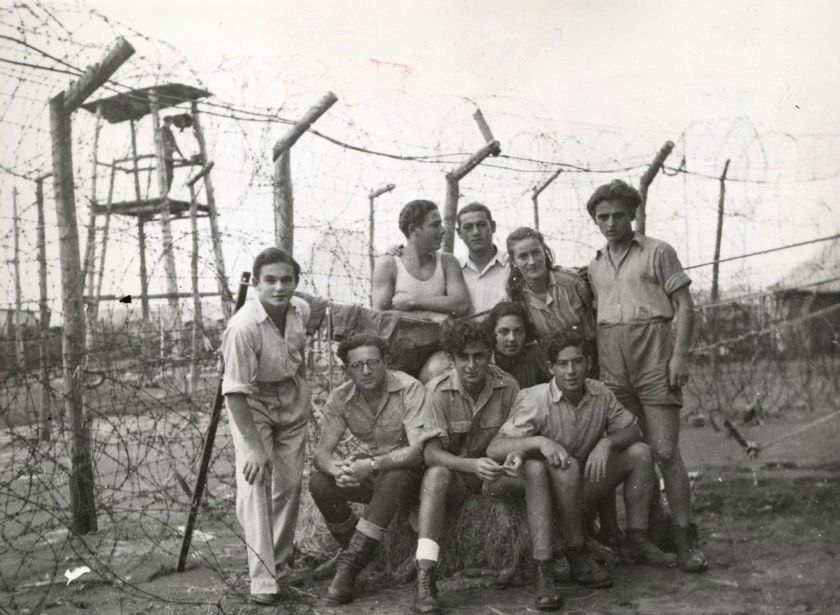 &Tau;&omicron; &alpha;&nu;&tau;&iota;&epsilon;&beta;&rho;&alpha;ϊ&kappa;ό &mu;ί&sigma;&omicron;&sigmaf; &sigma;&tau;&eta;&nu; &iota;&sigma;&tau;&omicron;&rho;&iota;&kappa;ή &tau;&omicron;&upsilon; &delta;&iota;ά&rho;&kappa;&epsilon;&iota;&alpha;