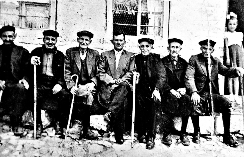&Eta; &laquo;&alpha;&nu;&alpha;&gamma;&kappa;&alpha;ί&alpha; &kappa;&alpha;&iota; &epsilon;&pi;&iota;&theta;&upsilon;&mu;&eta;&tau;ή &alpha;&sigma;έ&beta;&epsilon;&iota;&alpha;&raquo;
