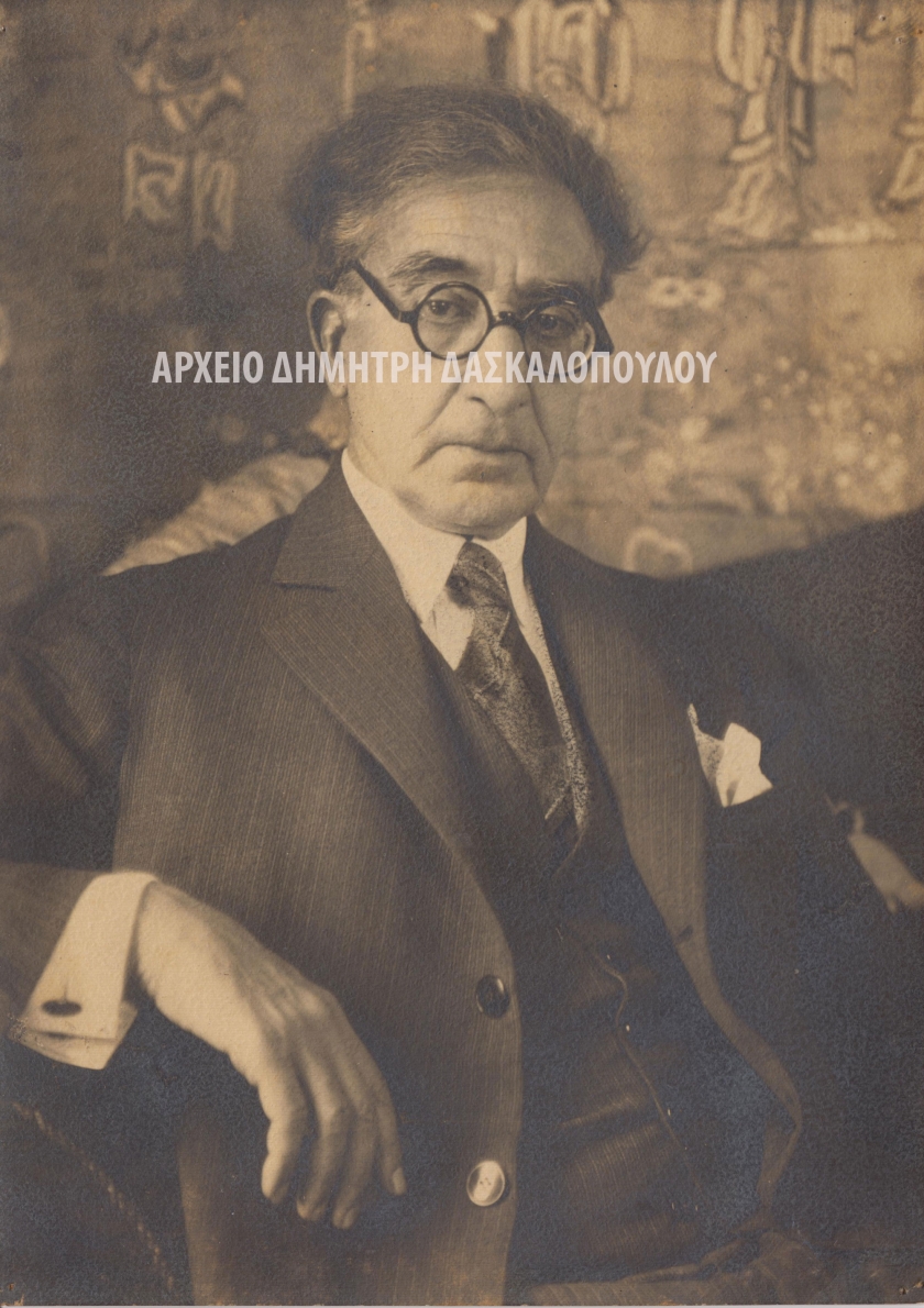 &Omicron; &Kappa;&alpha;&beta;ά&phi;&eta;&sigmaf; &sigma;&epsilon; Ί&delta;&rho;&upsilon;&mu;&alpha;